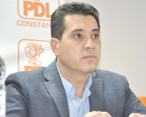 Chiru: Primarul Constanţei are din ce în ce mai multe comportamente aberante